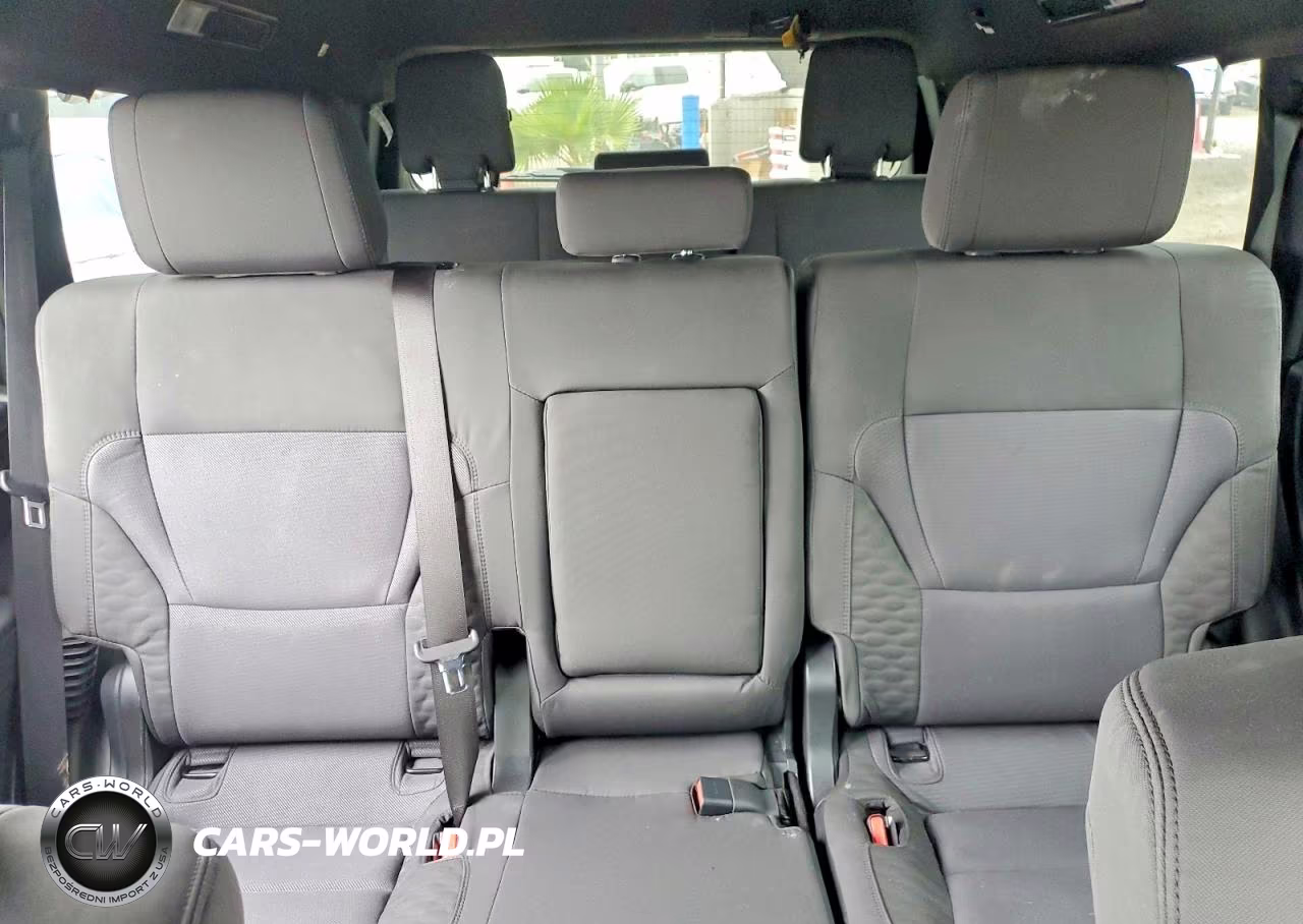 2025 Toyota Sequoia Sr5 VIN:7SVAAABAXSX071736 - 10