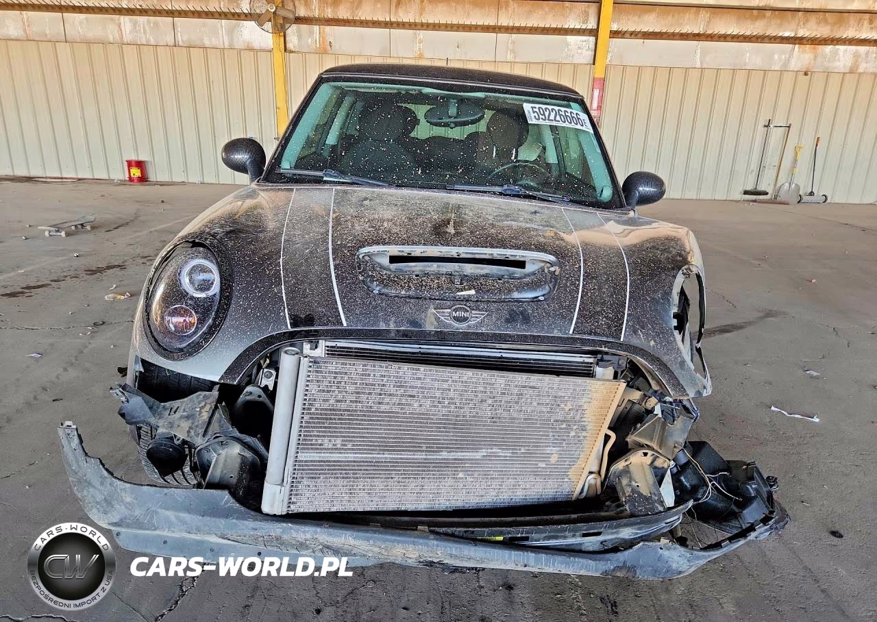 2008 Mini Cooper S VIN:WMWMF73528TT89358 - 5