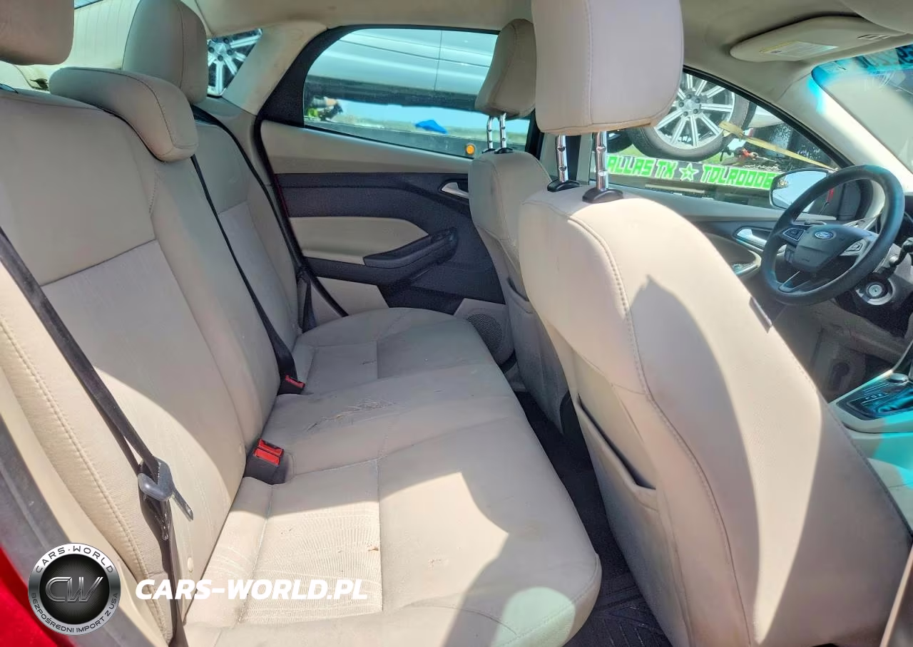 2017 Ford Focus Se VIN:1FADP3F22HL337485 - 10