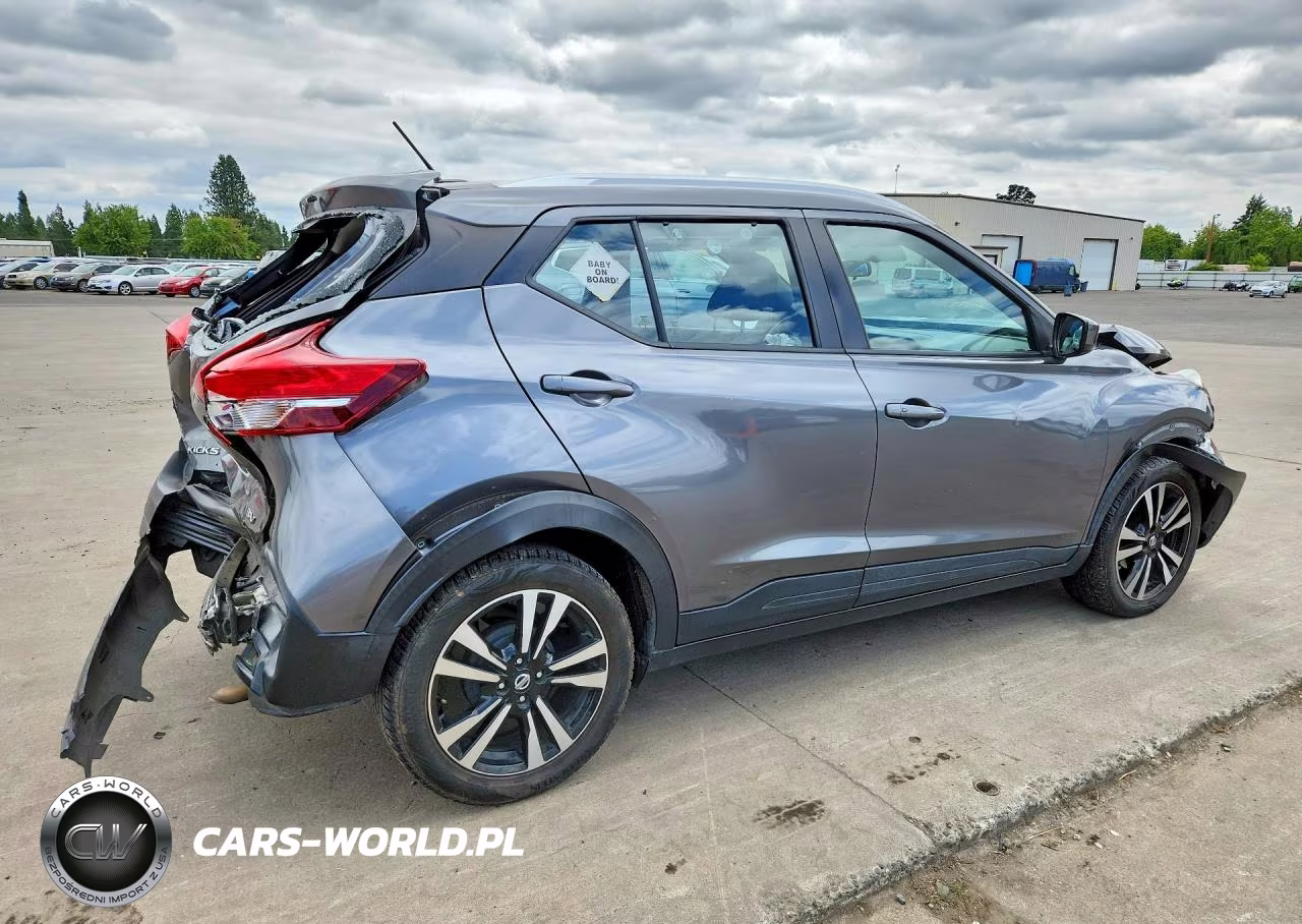2019 Nissan Kicks Sv VIN:3N1CP5CUXKL524835 - 3