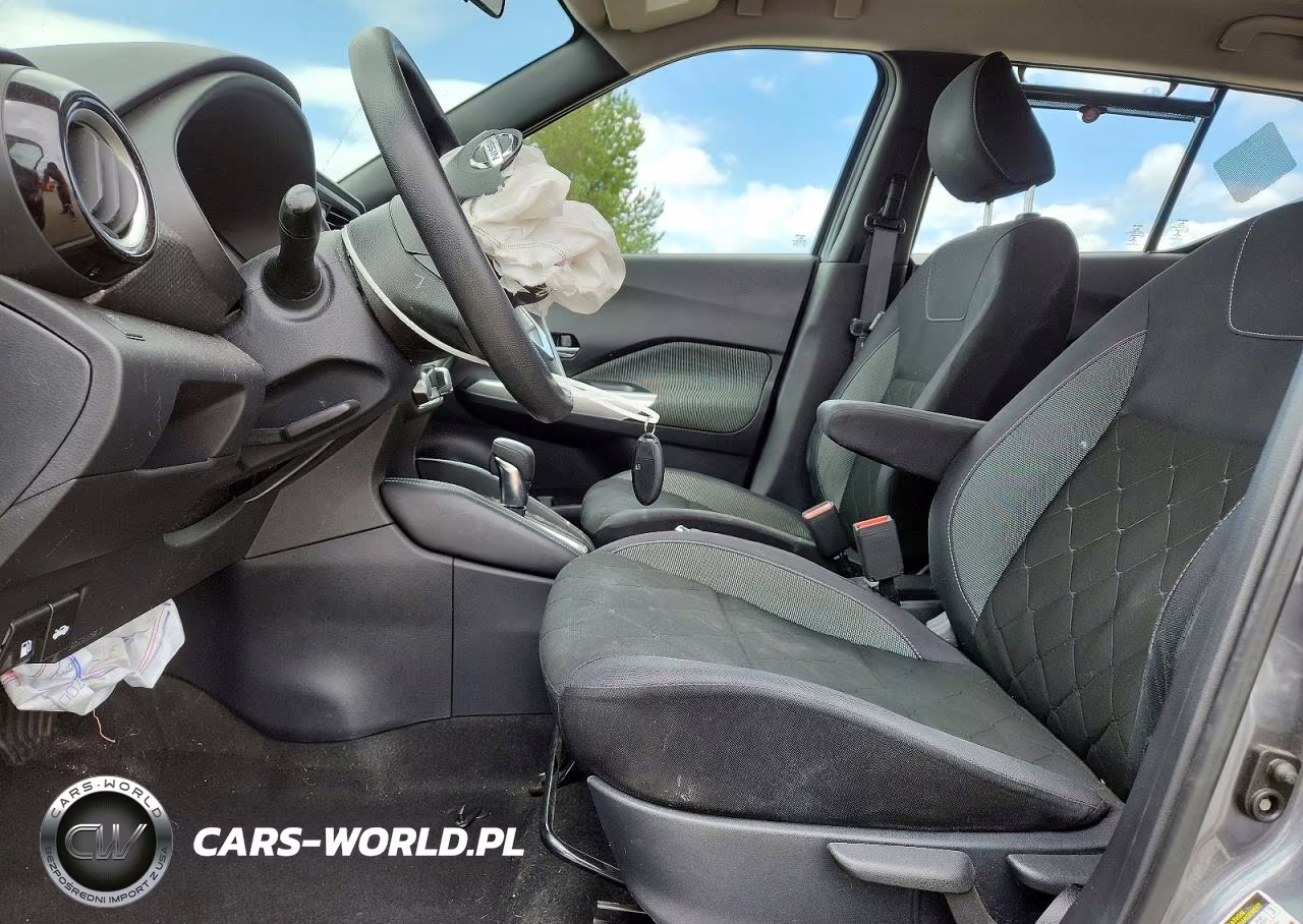 2019 Nissan Kicks Sv VIN:3N1CP5CUXKL524835 - 7