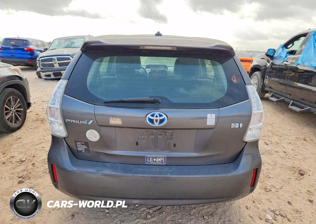 2012 Toyota Prius V Three VIN:JTDZN3EUXC3042779 - 6