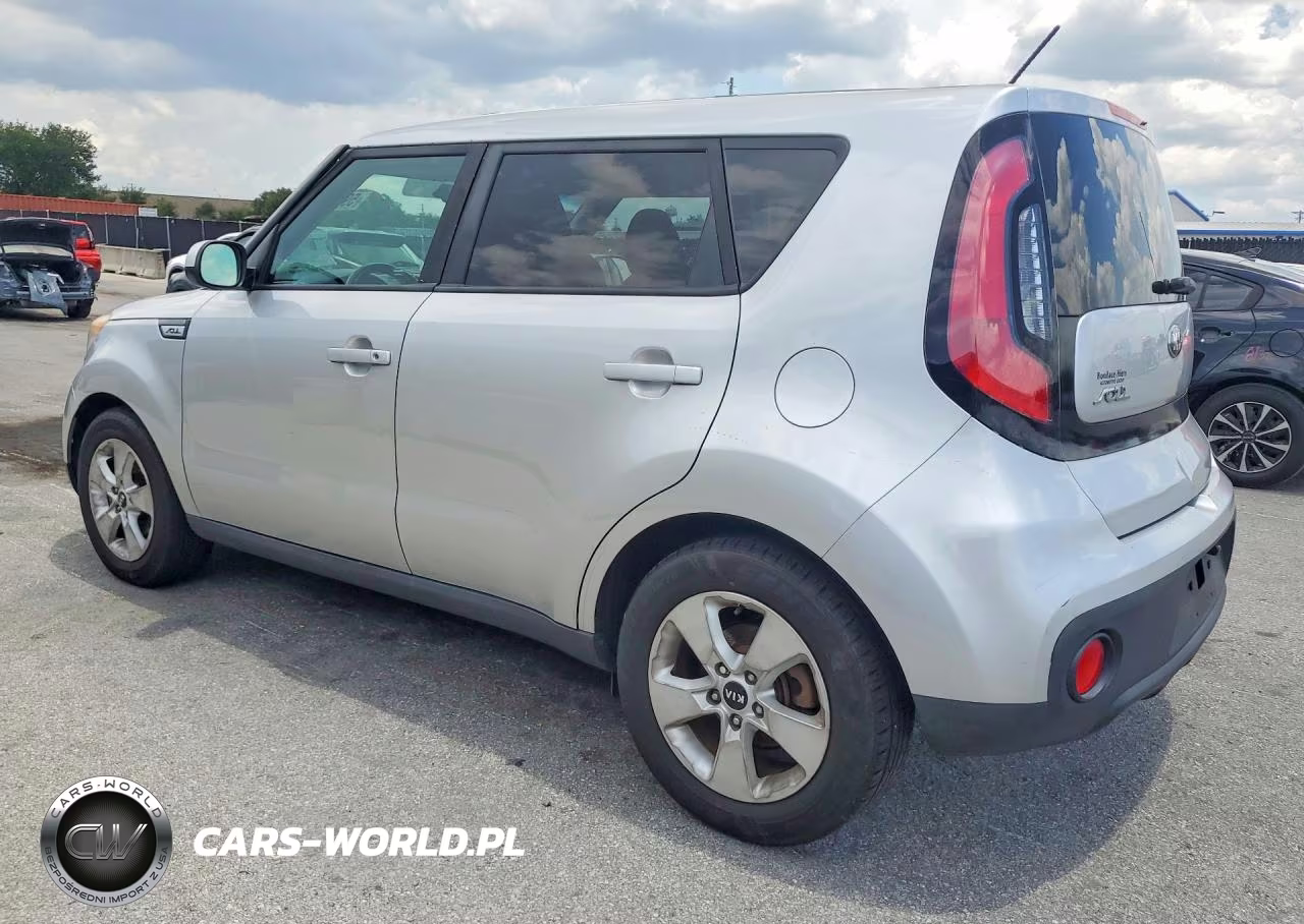 2018 Kia Soul Base VIN:KNDJN2A2XJ7619599 - 2