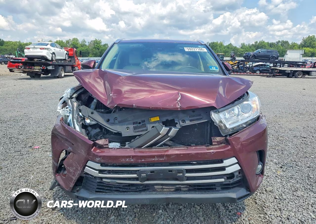 2017 Toyota Highlander VIN:5TDJZRFH9HS400224 - 5