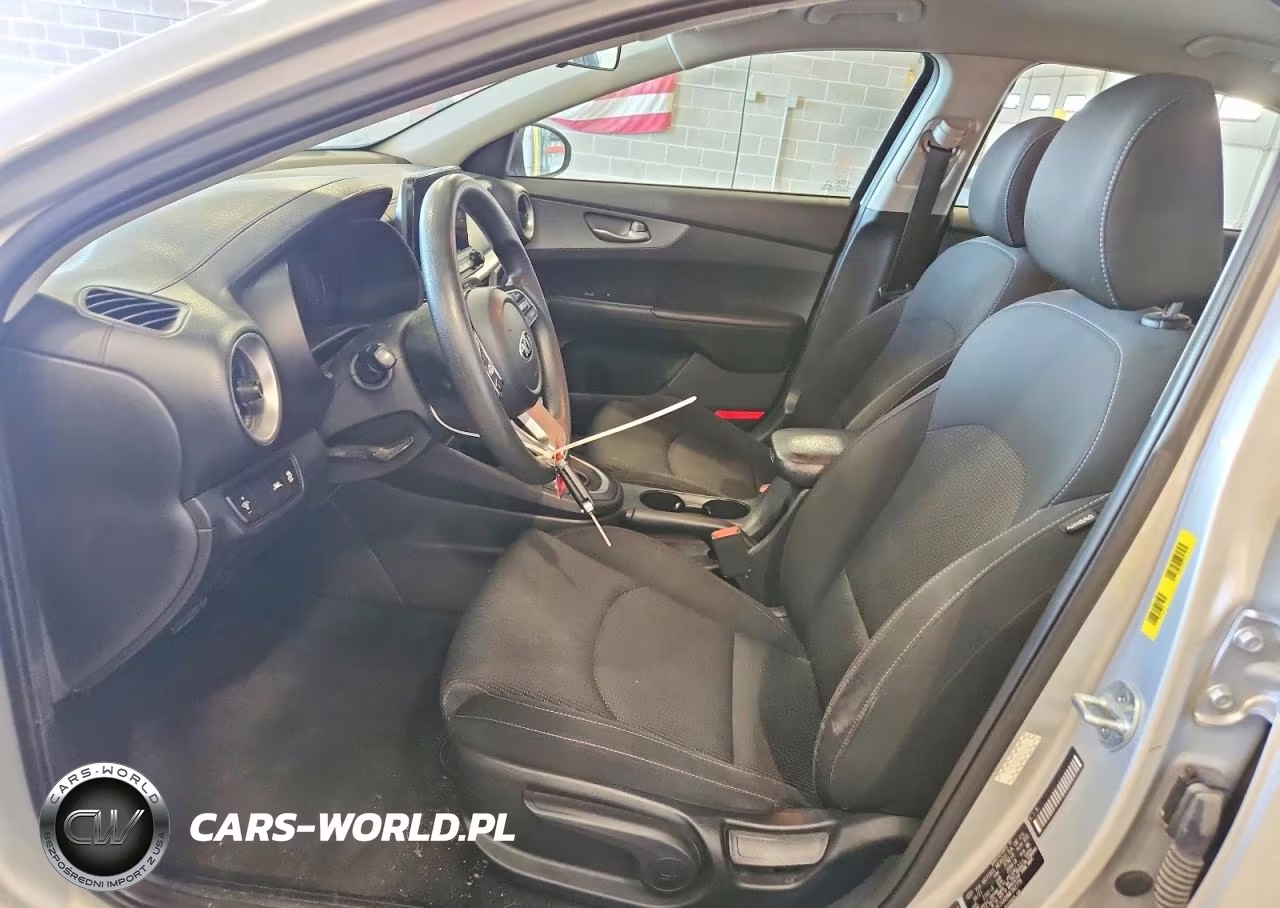 2021 Kia Forte Lxs VIN:3KPF24AD8ME362779 - 7