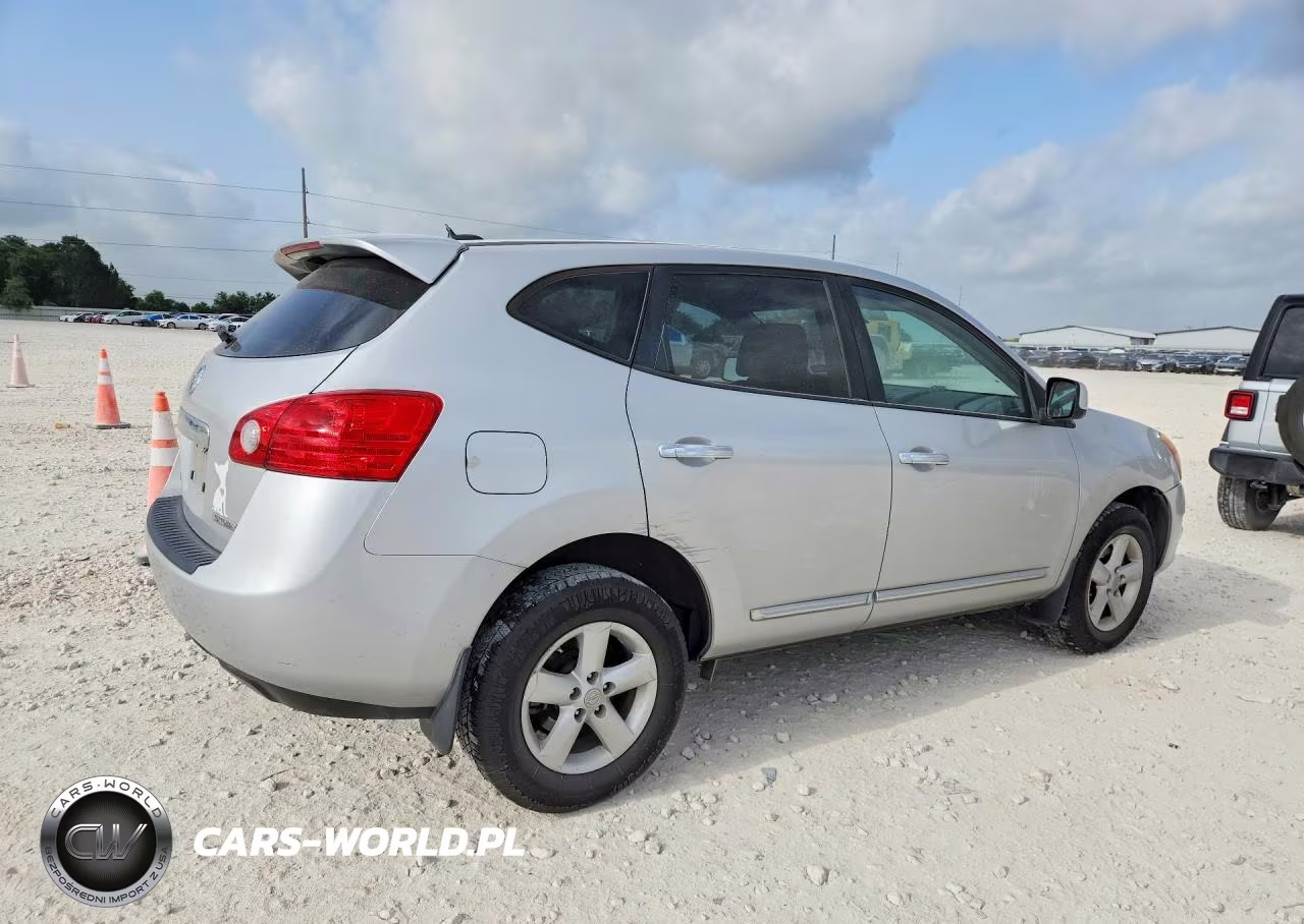 2013 Nissan Rogue S VIN:JN8AS5MTXDW038973 - 3