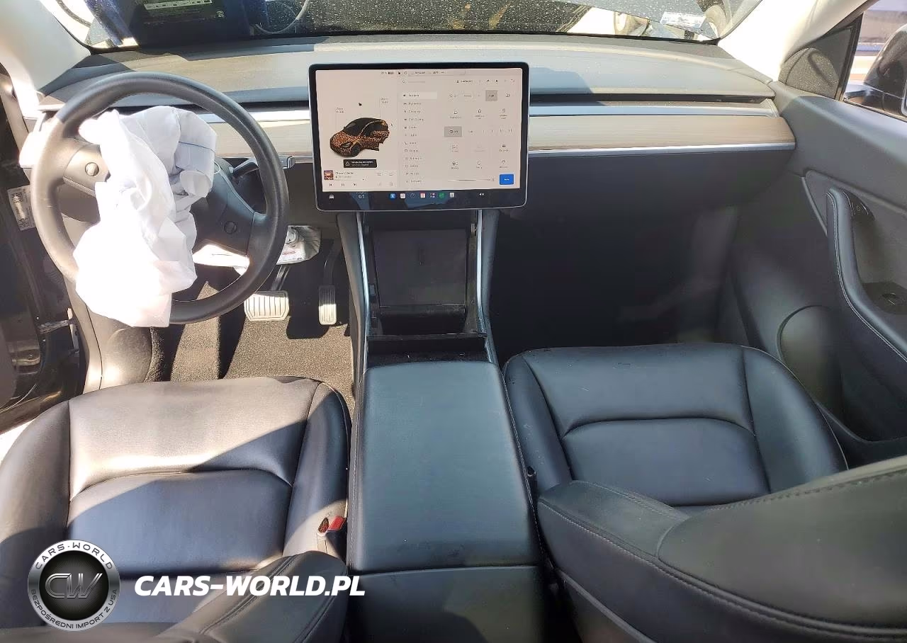 2020 Tesla Model Y VIN:5YJYGDEE8LF052282 - 11