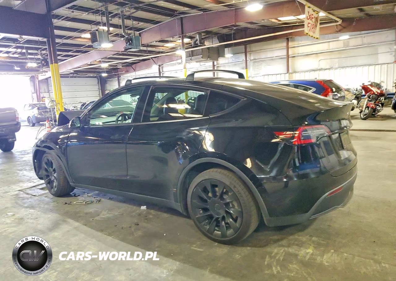 2020 Tesla Model Y VIN:5YJYGDEE8LF052282 - 2