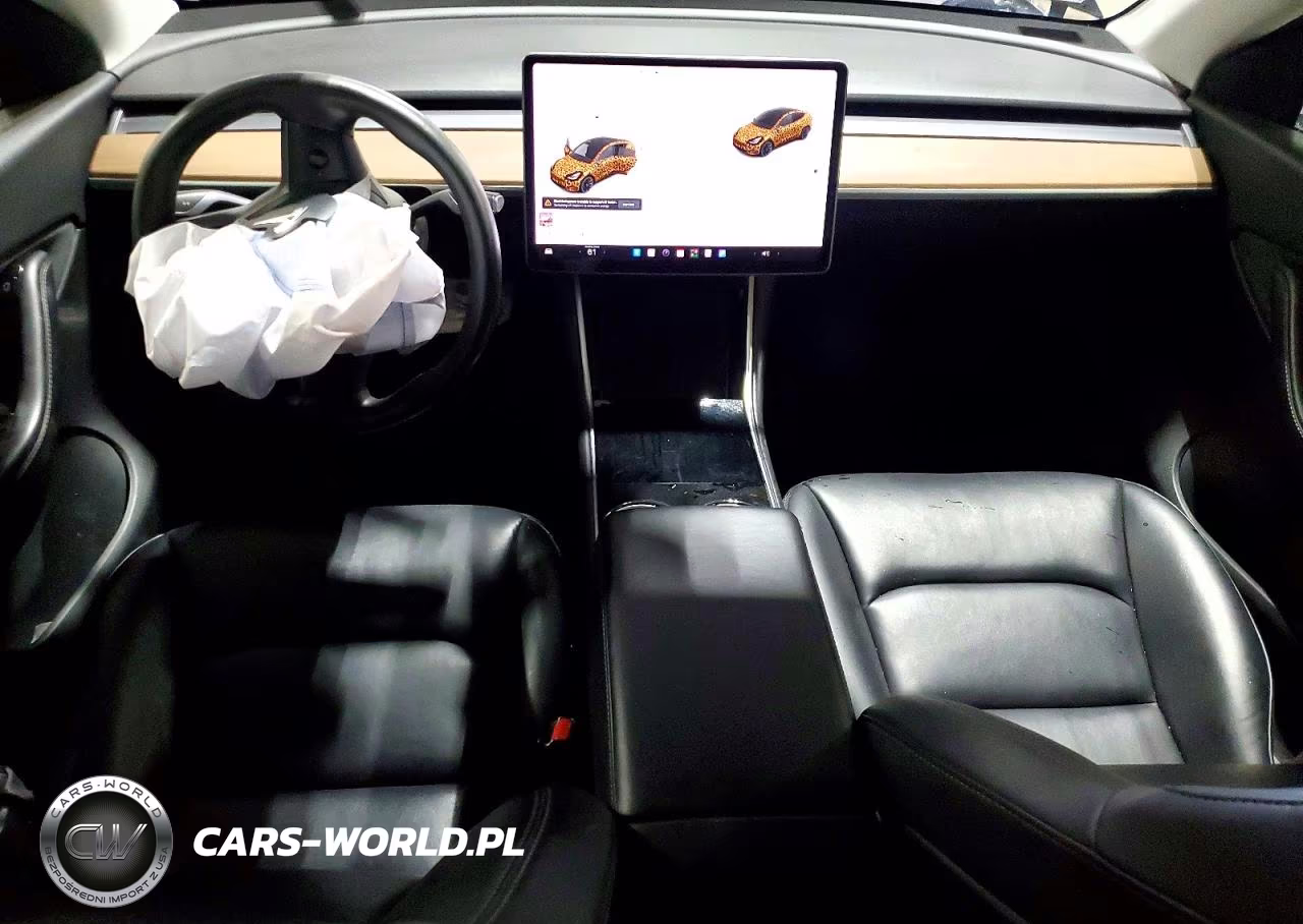 2020 Tesla Model Y VIN:5YJYGDEE8LF052282 - 8