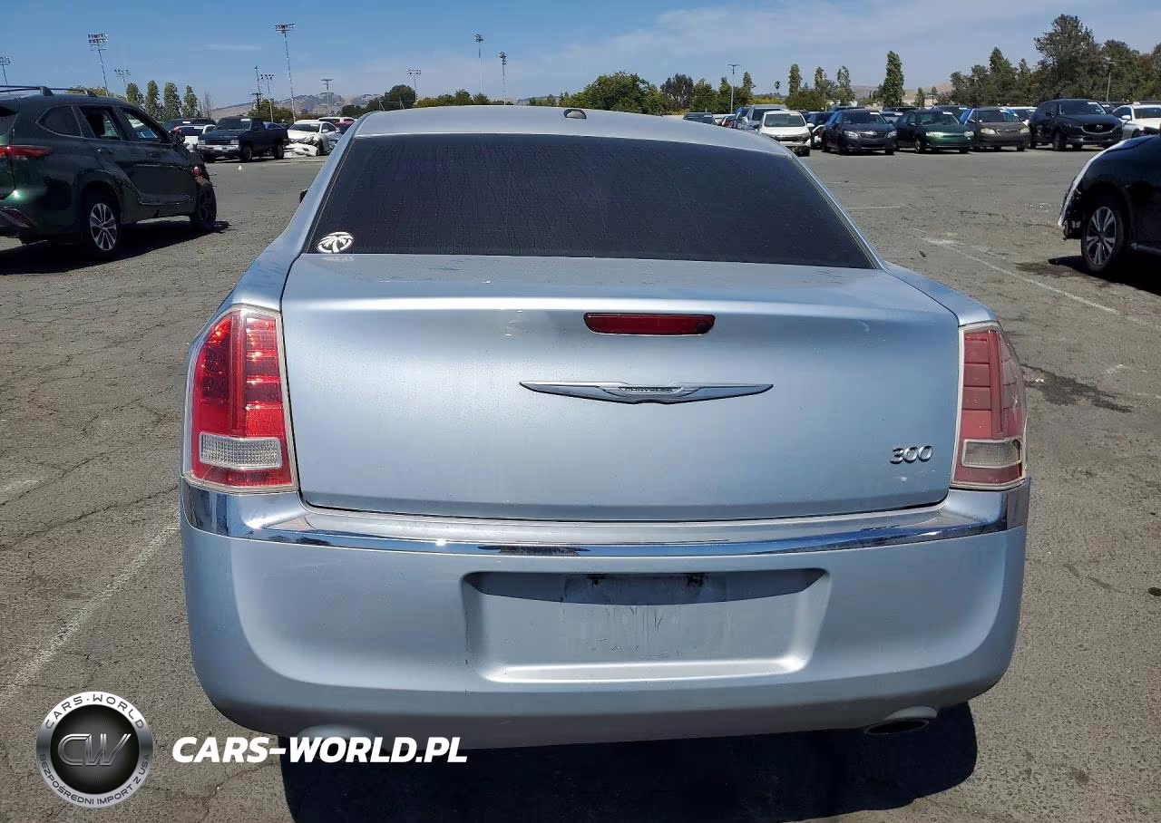 2013 Chrysler 300 VIN:2C3CCAAG9DH599363 - 6