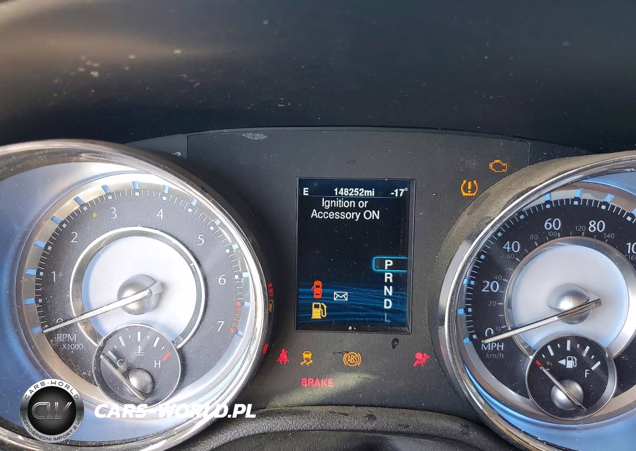 2013 Chrysler 300 VIN:2C3CCAAG9DH599363 - 9