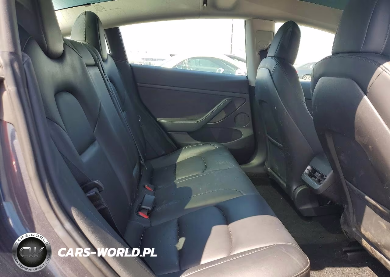 2023 Tesla Model 3 VIN:5YJ3E1EAXPF433018 - 10