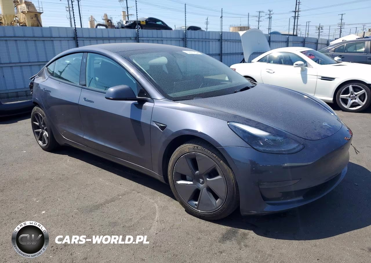 2023 Tesla Model 3 VIN:5YJ3E1EAXPF433018 - 4