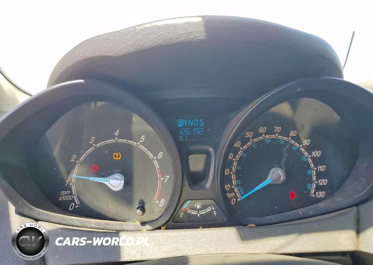 2014 Ford Fiesta S VIN:3FADP4TJ3EM221319 - 9