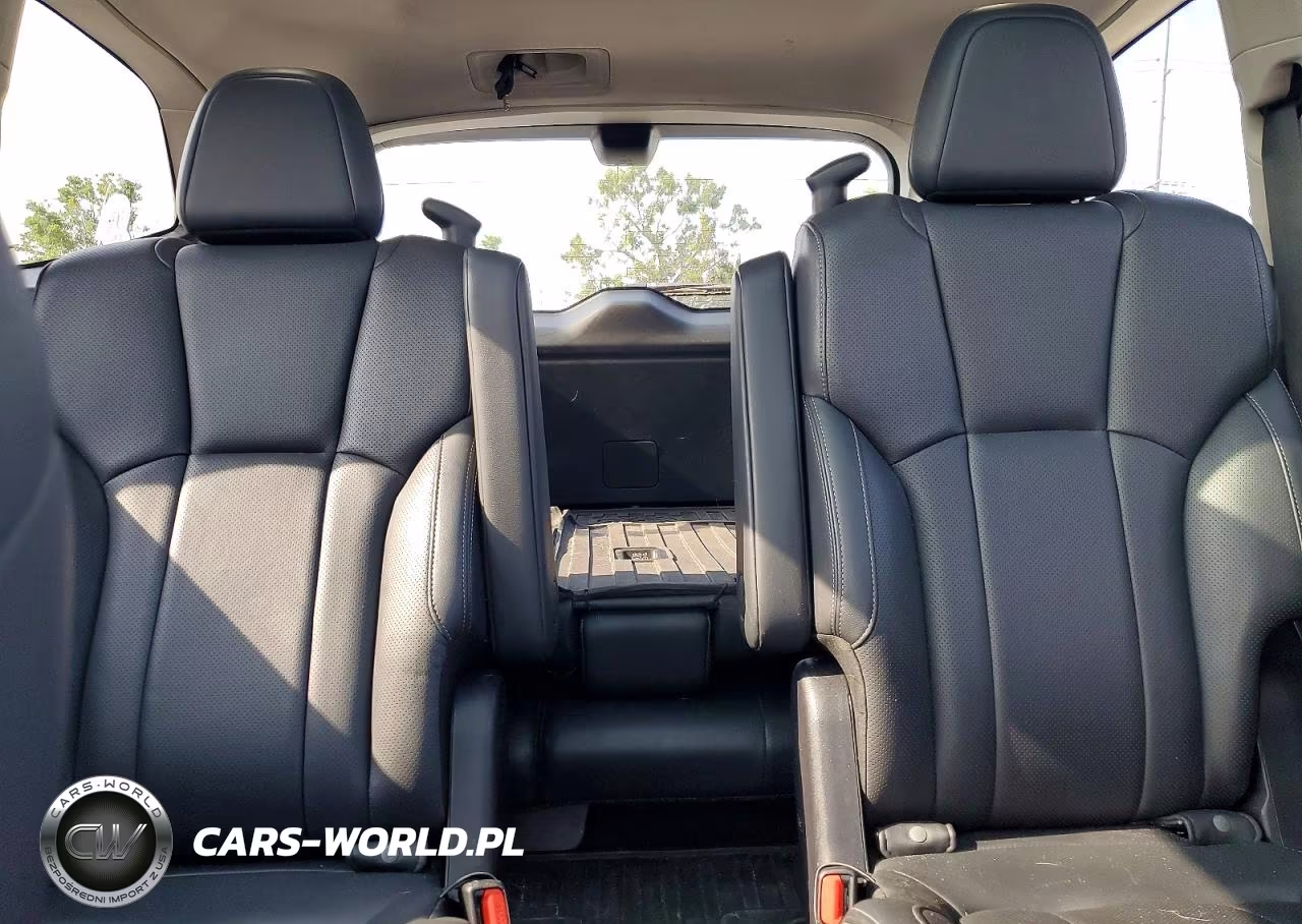 2021 Subaru Ascent Touring VIN:4S4WMARD1M3447933 - 10