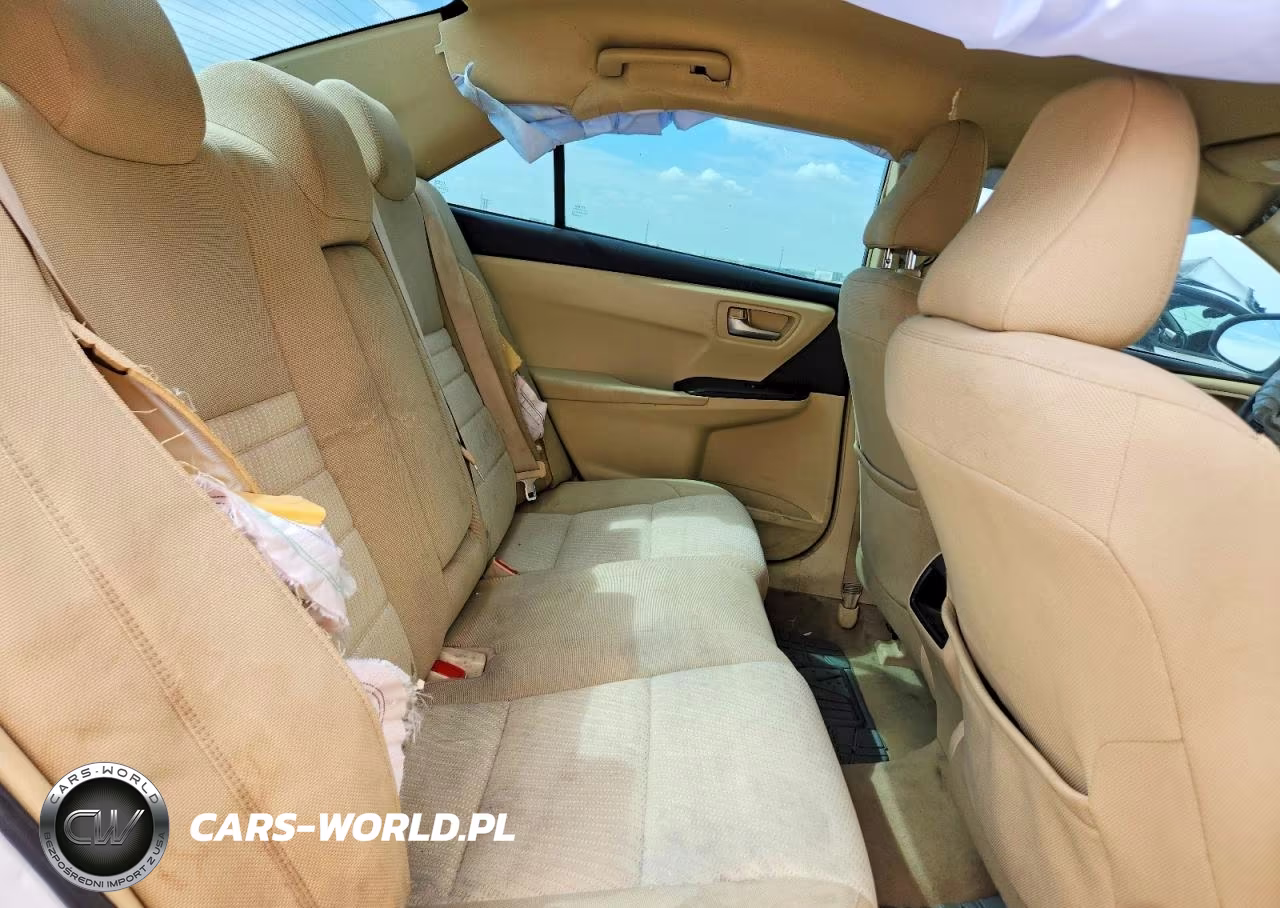 2016 Toyota Camry Le VIN:4T1BF1FK5GU239709 - 10