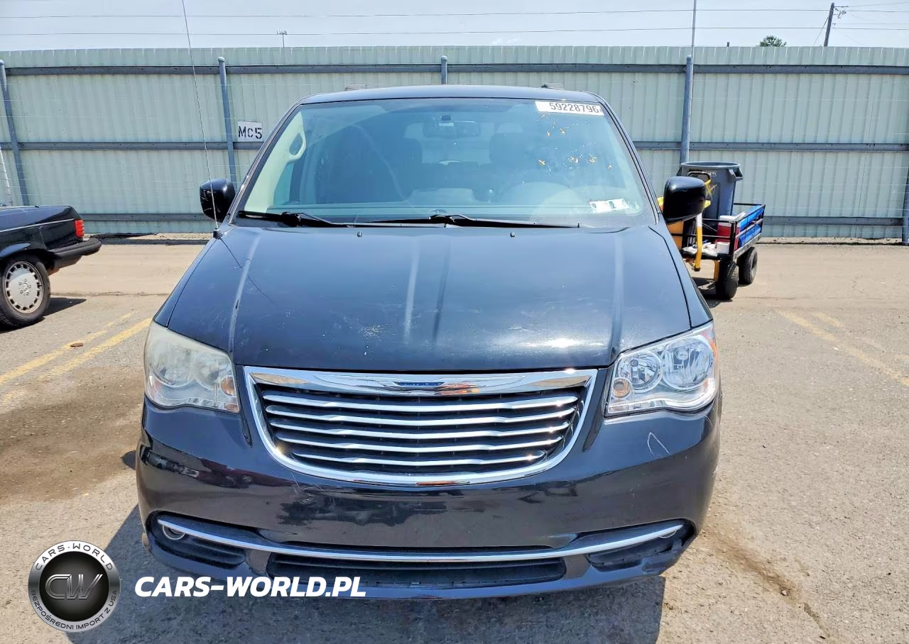 2011 Chrysler Town & Country Touring VIN:2A4RR5DG1BR708651 - 5