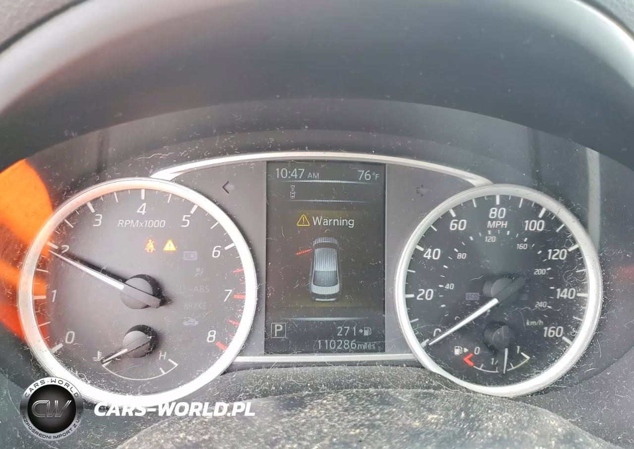 2018 Nissan Sentra S VIN:3N1AB7AP5JY309072 - 9