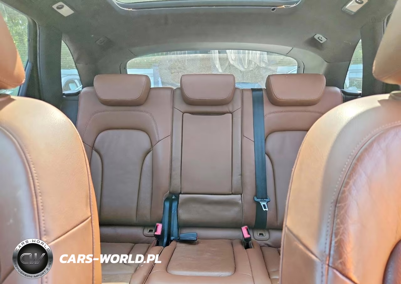 2010 Audi Q5 Premium Plus VIN:WA1LKAFP1AA048128 - 10