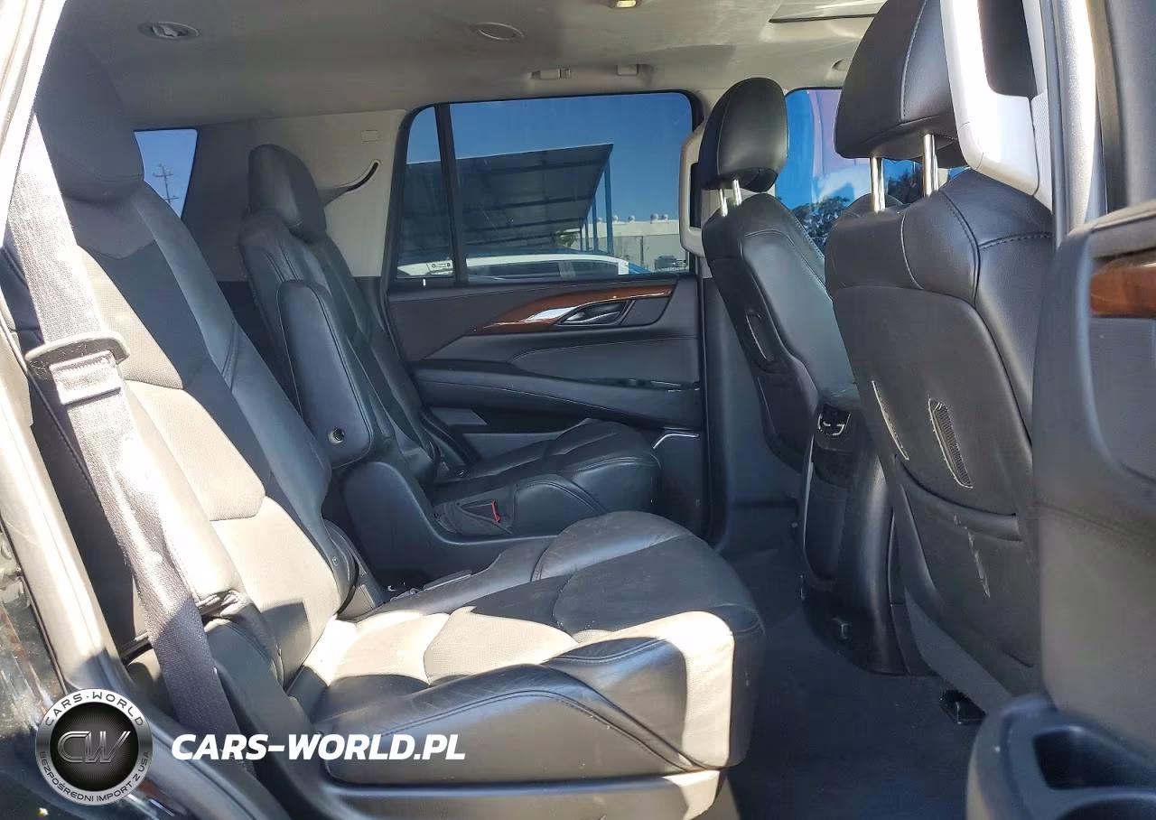 2018 Cadillac Escalade Luxury VIN:1GYS3BKJ8JR110660 - 11