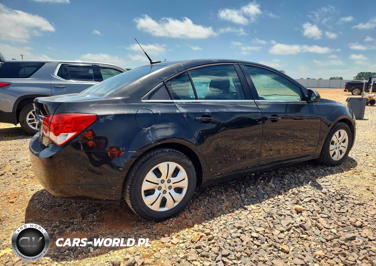2012 Chevrolet Cruze Ls VIN:1G1PC5SH4C7320917 - 3
