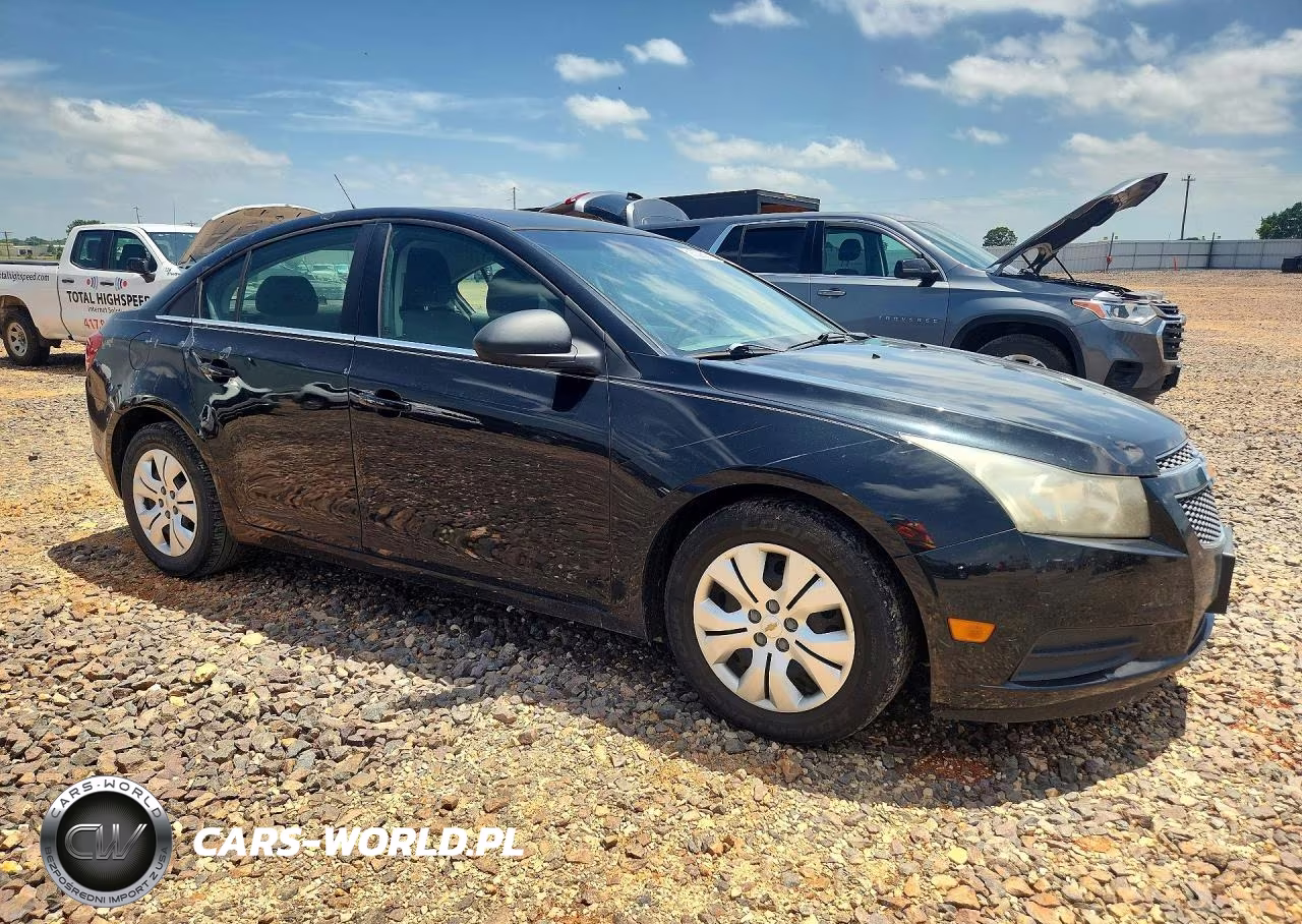 2012 Chevrolet Cruze Ls VIN:1G1PC5SH4C7320917 - 4