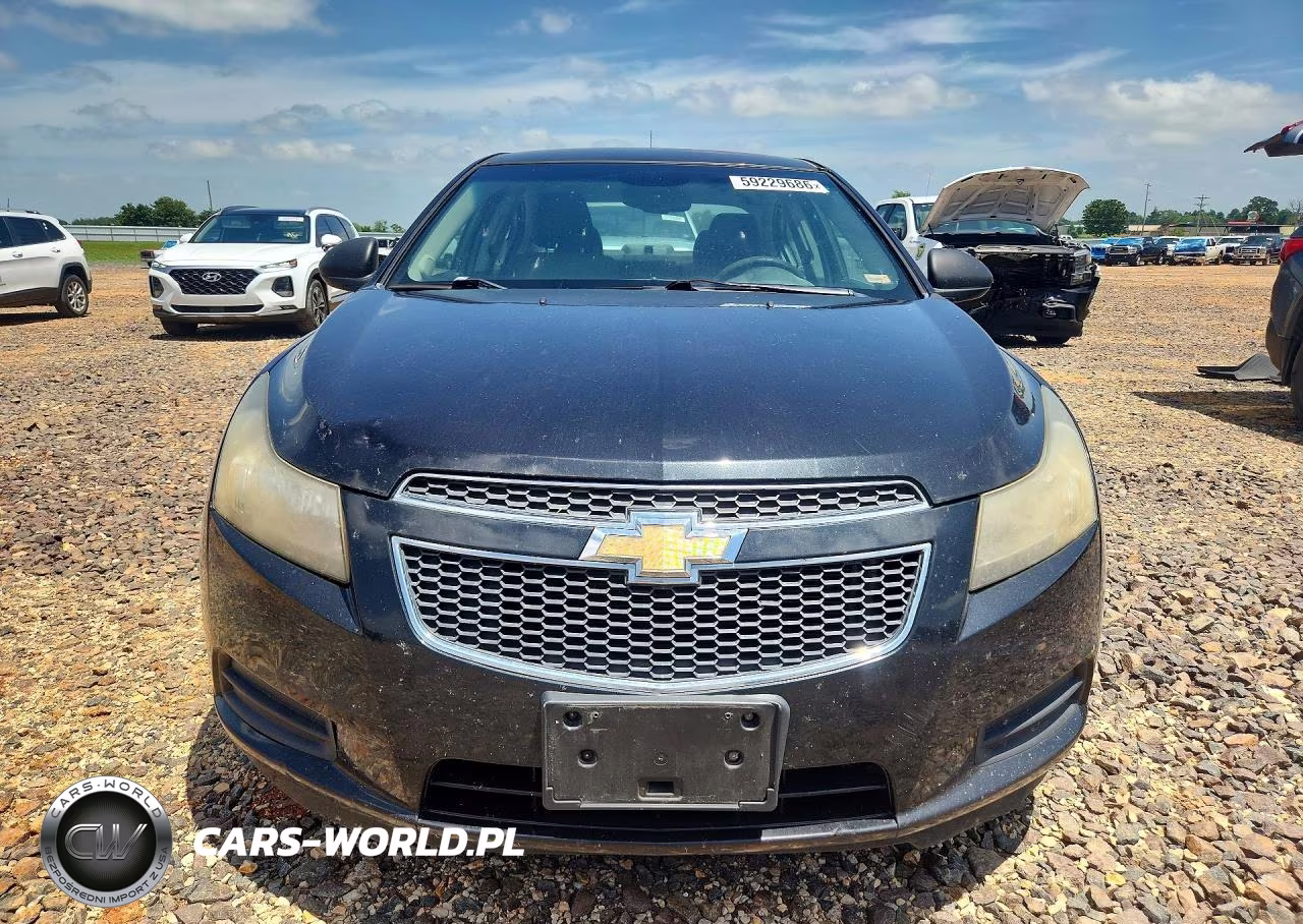 2012 Chevrolet Cruze Ls VIN:1G1PC5SH4C7320917 - 5