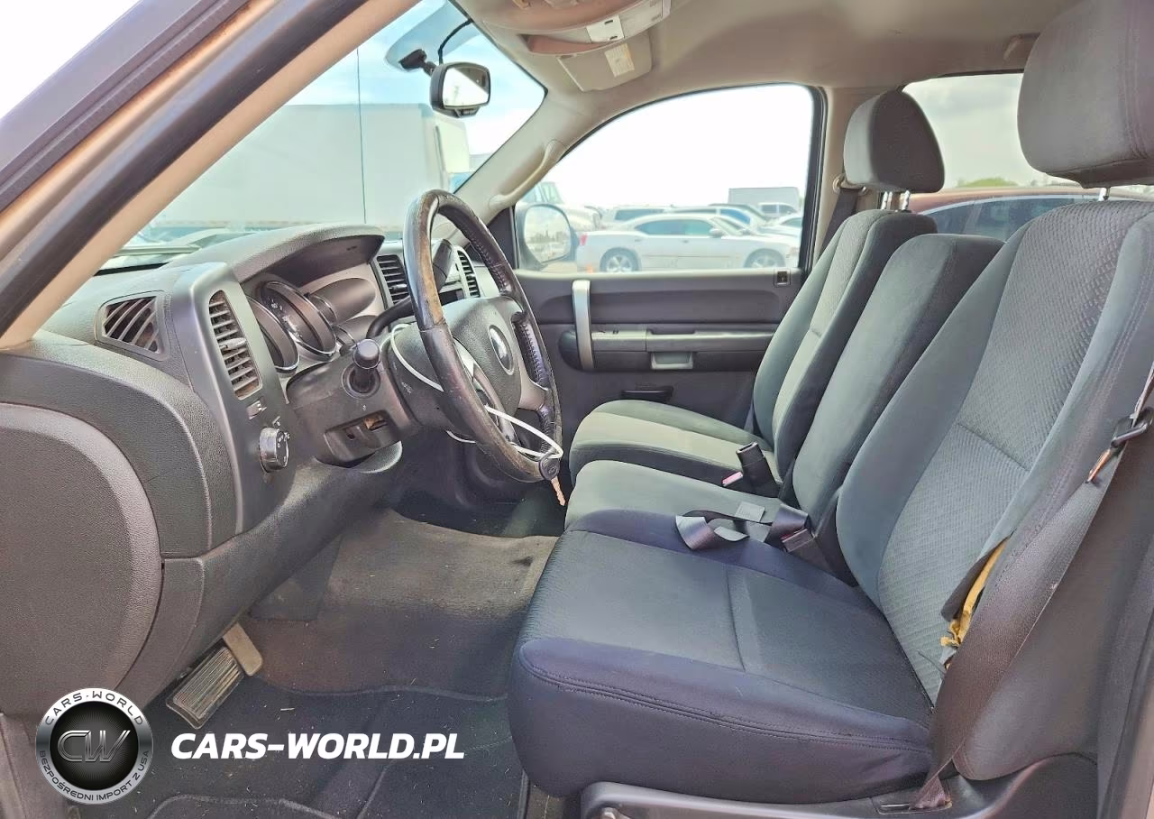 2008 Chevrolet Silverado C1500 VIN:3GCEC13C98G101943 - 7