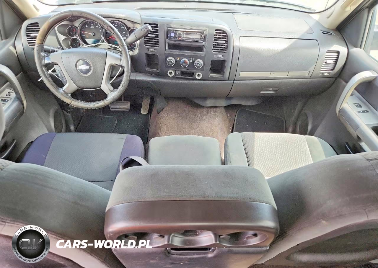 2008 Chevrolet Silverado C1500 VIN:3GCEC13C98G101943 - 8