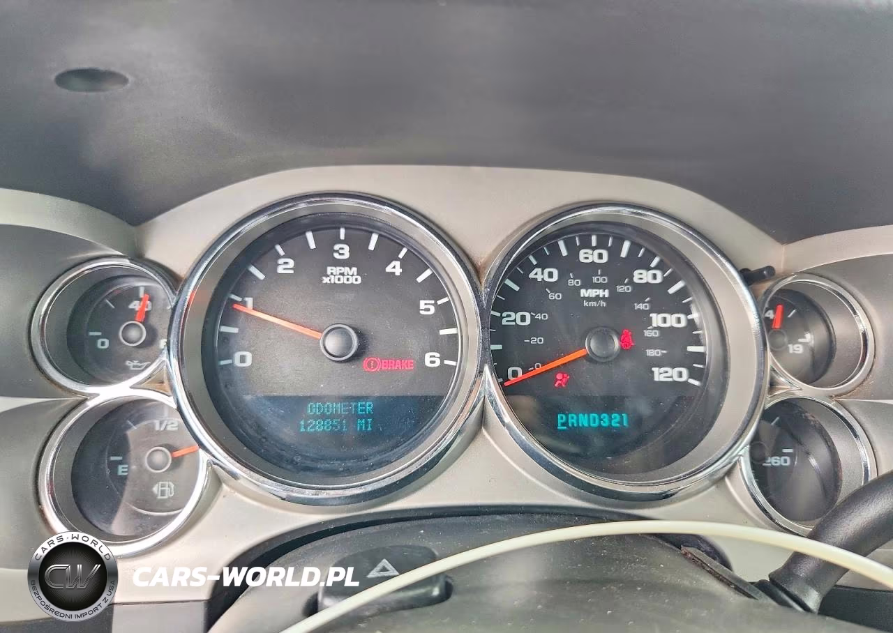 2008 Chevrolet Silverado C1500 VIN:3GCEC13C98G101943 - 9