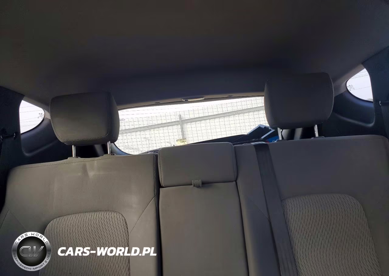 2015 Hyundai Santa Fe Sport 2.4L VIN:5XYZT3LB5FG269157 - 10