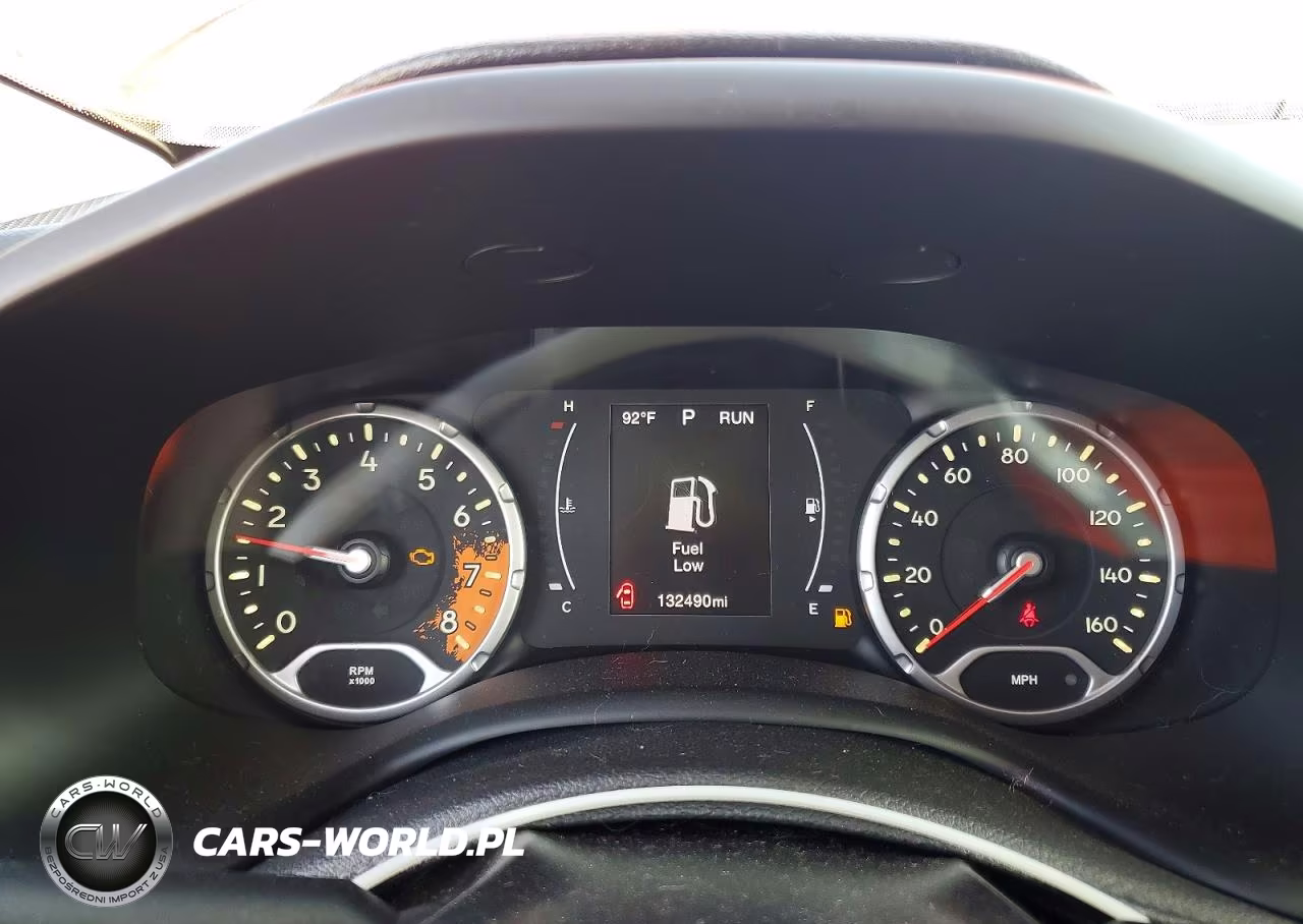 2017 Jeep Renegade Sport VIN:ZACCJBAB2HPE94132 - 9