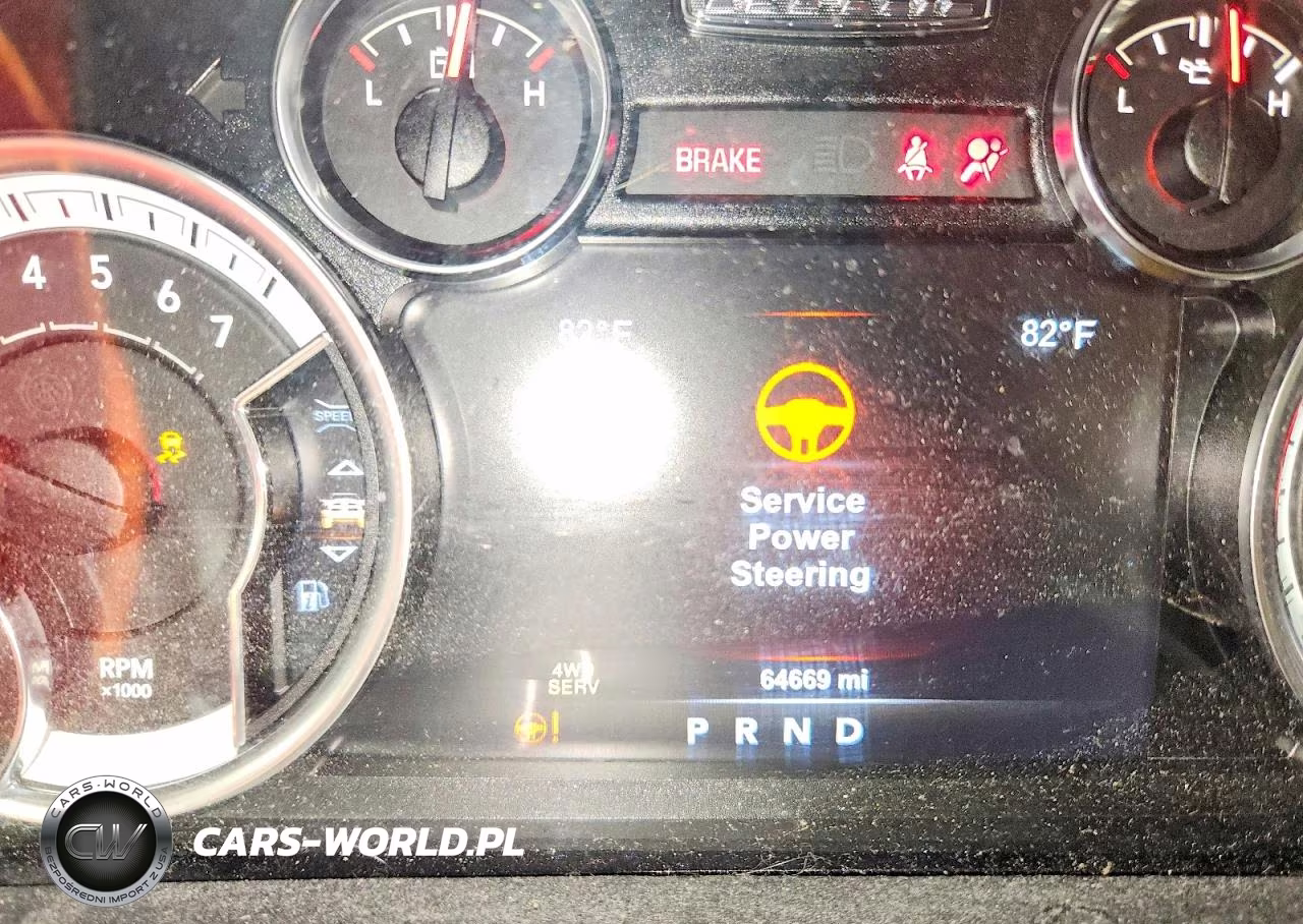 2018 Ram 1500 Sport VIN:1C6RR7MT2JS109714 - 9