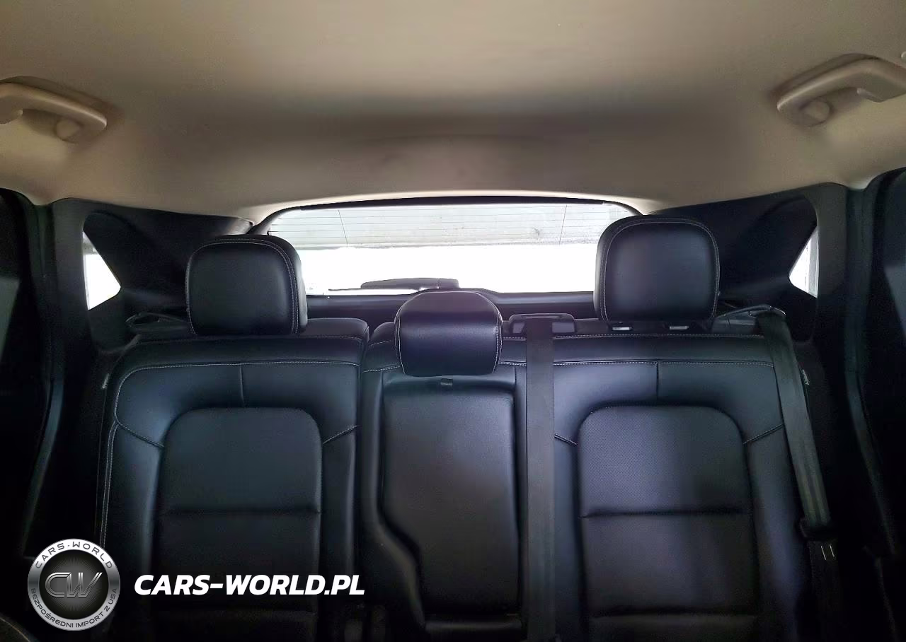 2020 Ford Escape Limited VIN:1FMCU9H6XLUB26616 - 10