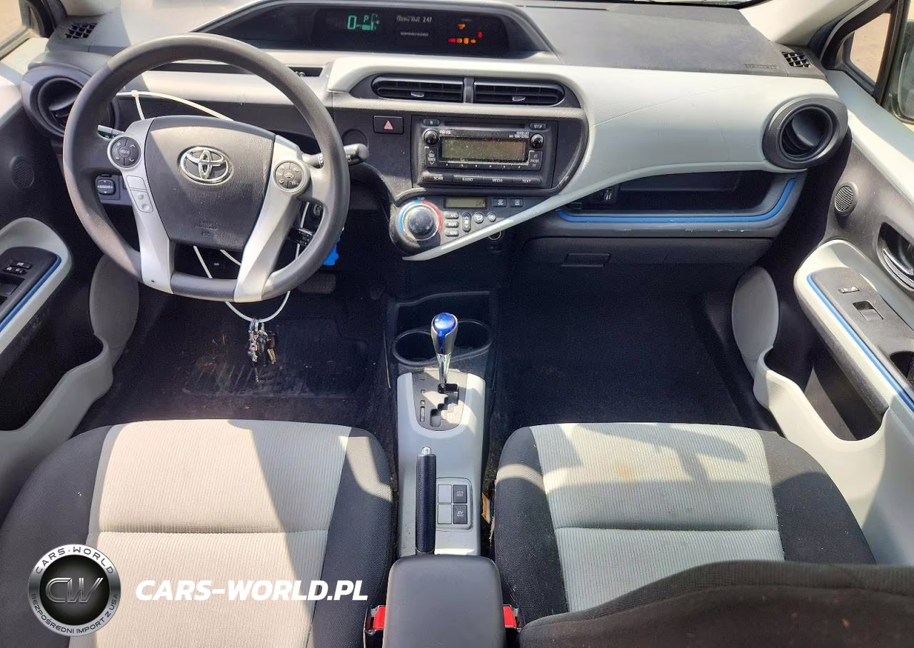 2012 Toyota Prius C Two VIN:JTDKDTB35C1512941 - 8