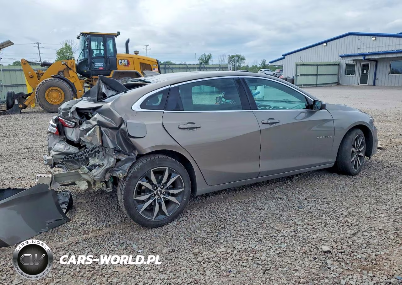 2017 Chevrolet Malibu Lt VIN:1G1ZE5ST4HF270718 - 3