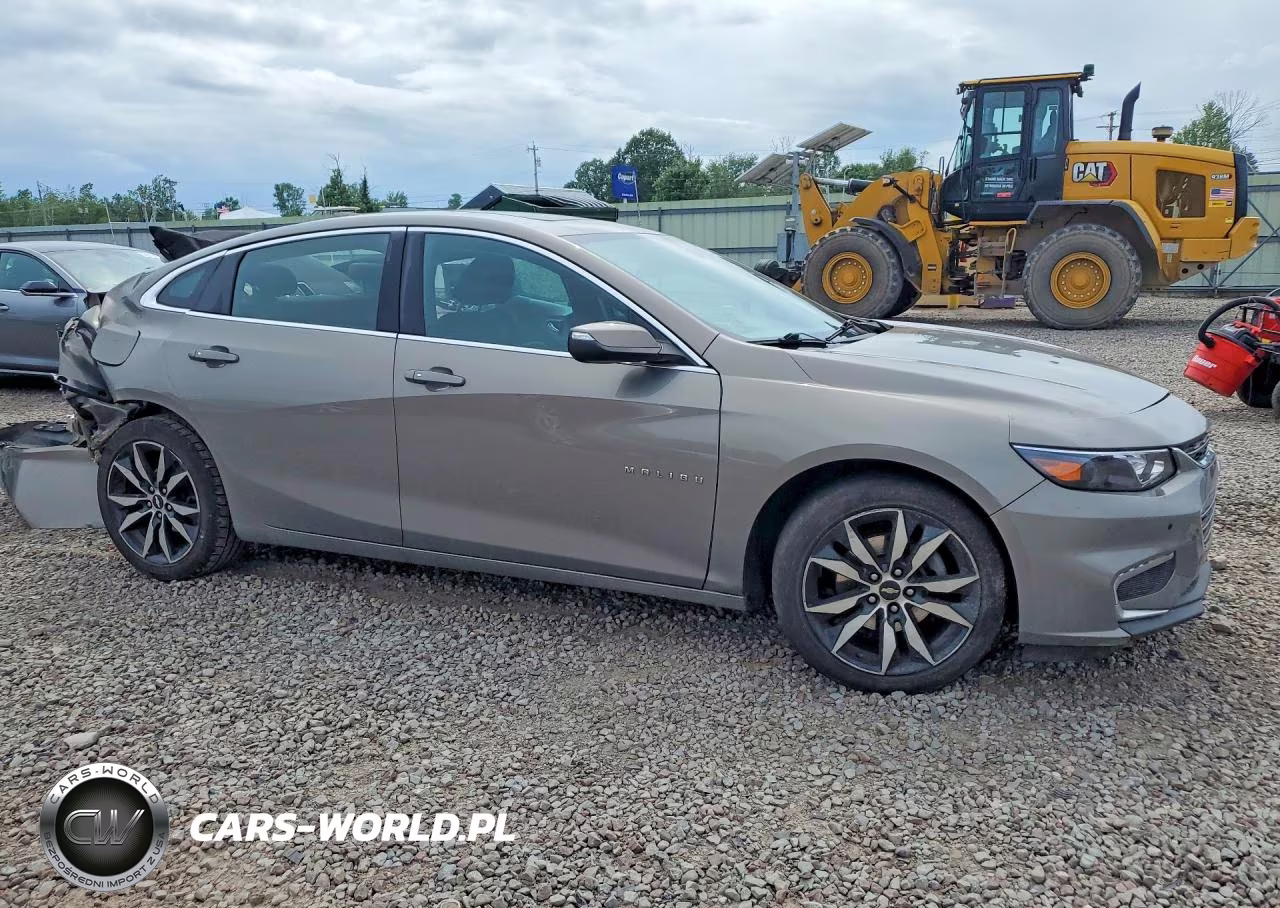 2017 Chevrolet Malibu Lt VIN:1G1ZE5ST4HF270718 - 4