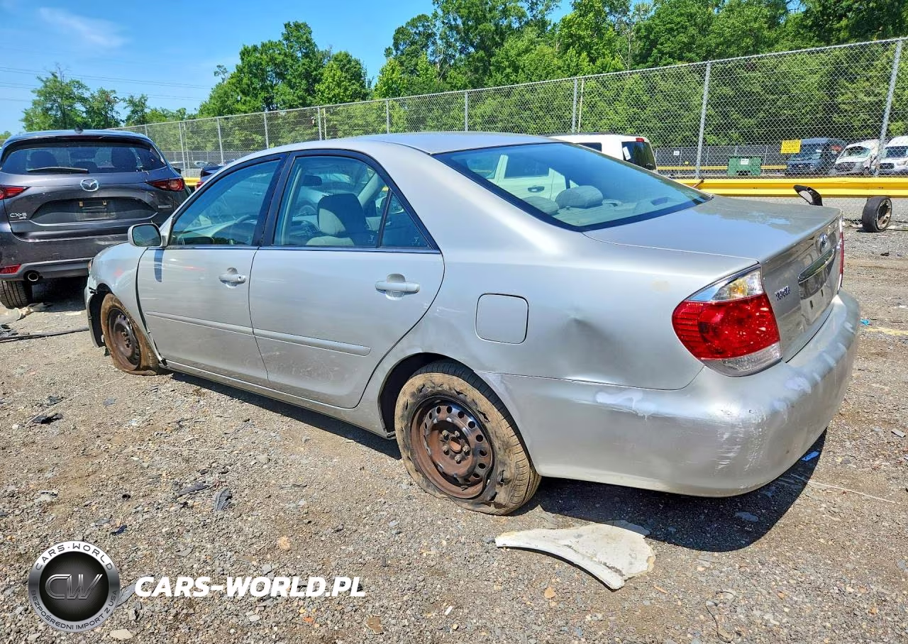 2005 Toyota Camry Le VIN:4T1BE30K35U420537 - 2