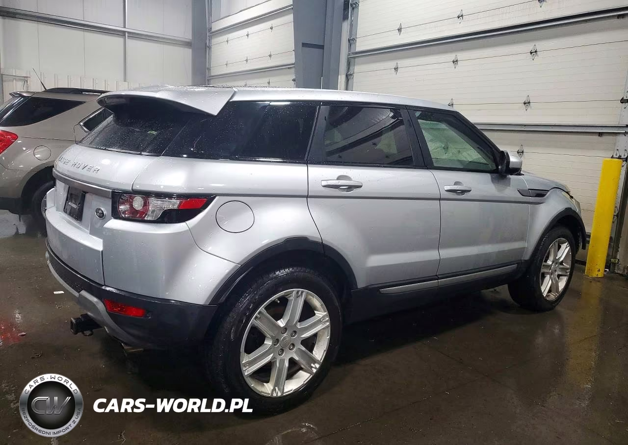 2015 Land Rover Range Rover Evoque Pure Premium VIN:SALVR2BG4FH985357 - 3