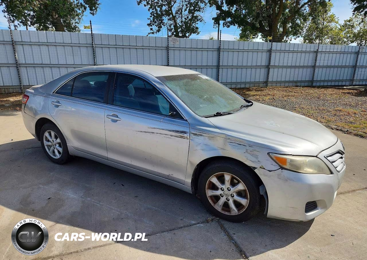 2011 Toyota Camry Le VIN:4T4BF3EK1BR196076 - 4