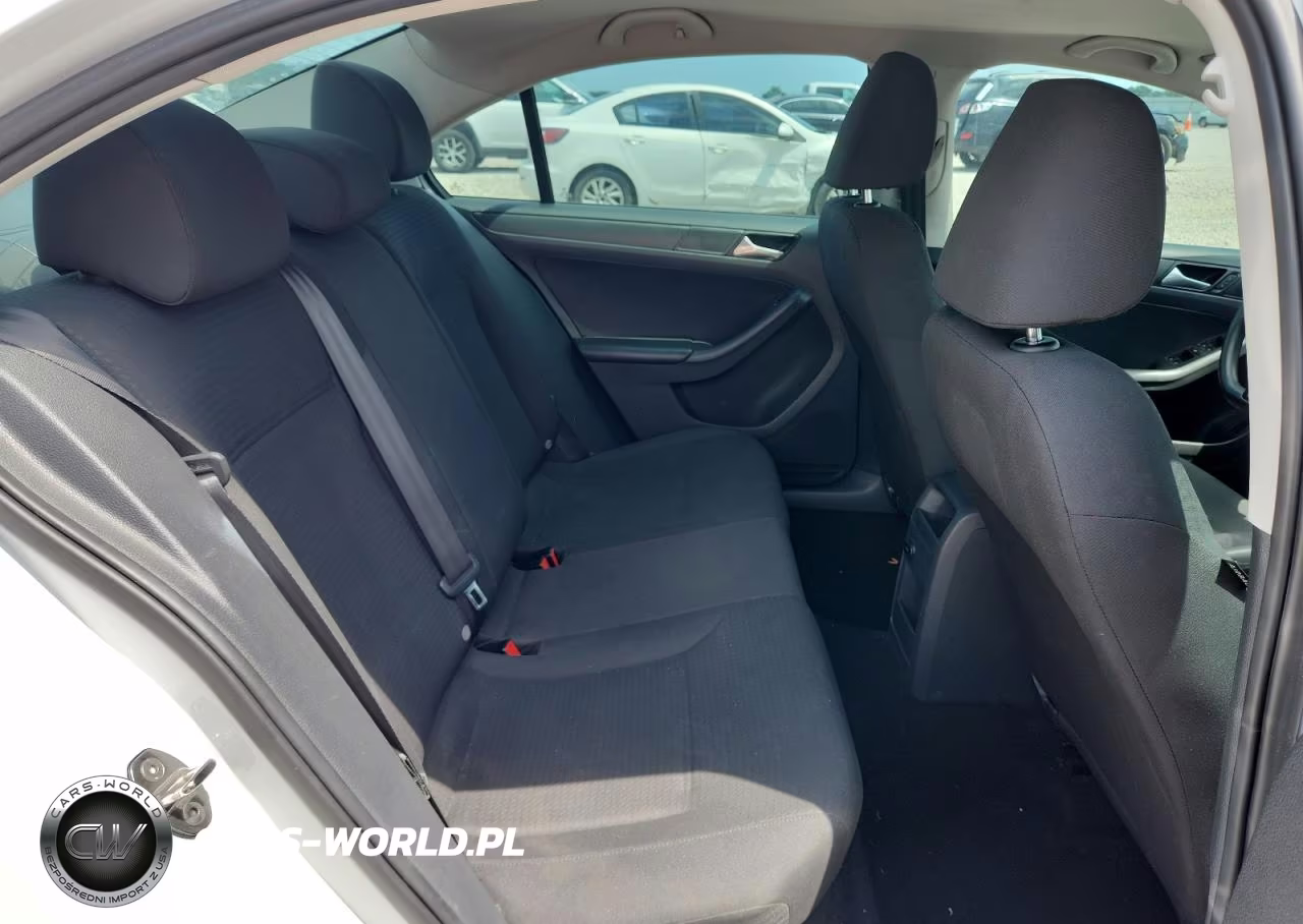 2015 Volkswagen Jetta Base VIN:3VW2K7AJ2FM402513 - 10