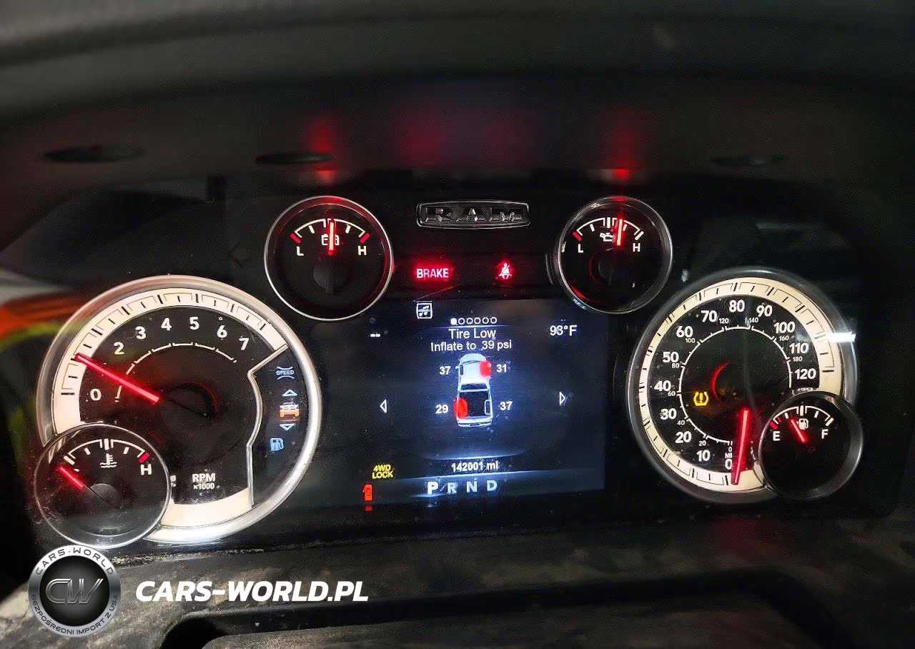 2015 Ram 1500 Big Horn VIN:1C6RR7LT5FS625865 - 9