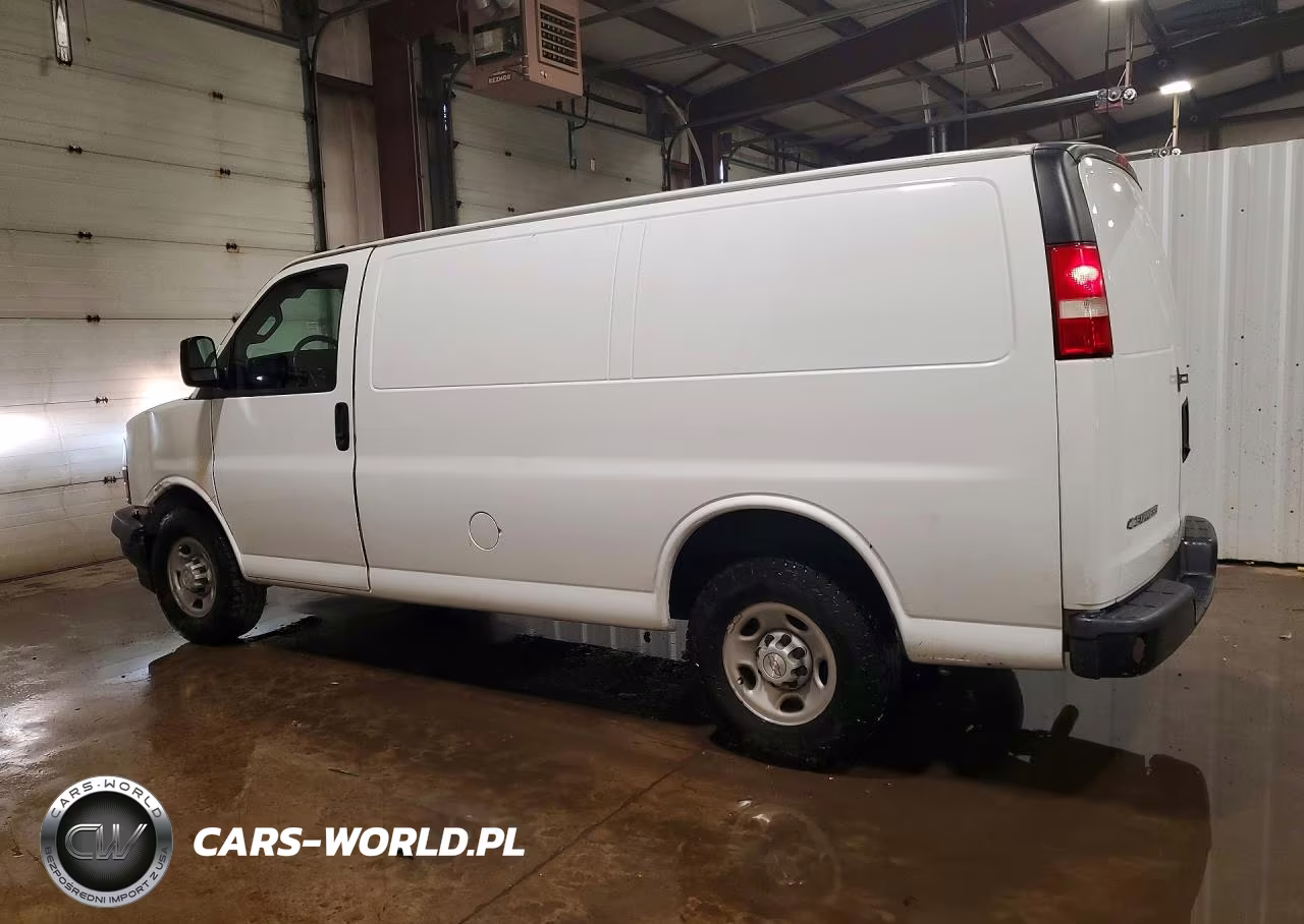 2018 Chevrolet Express G2500 VIN:1GCWGAFP5J1292952 - 2