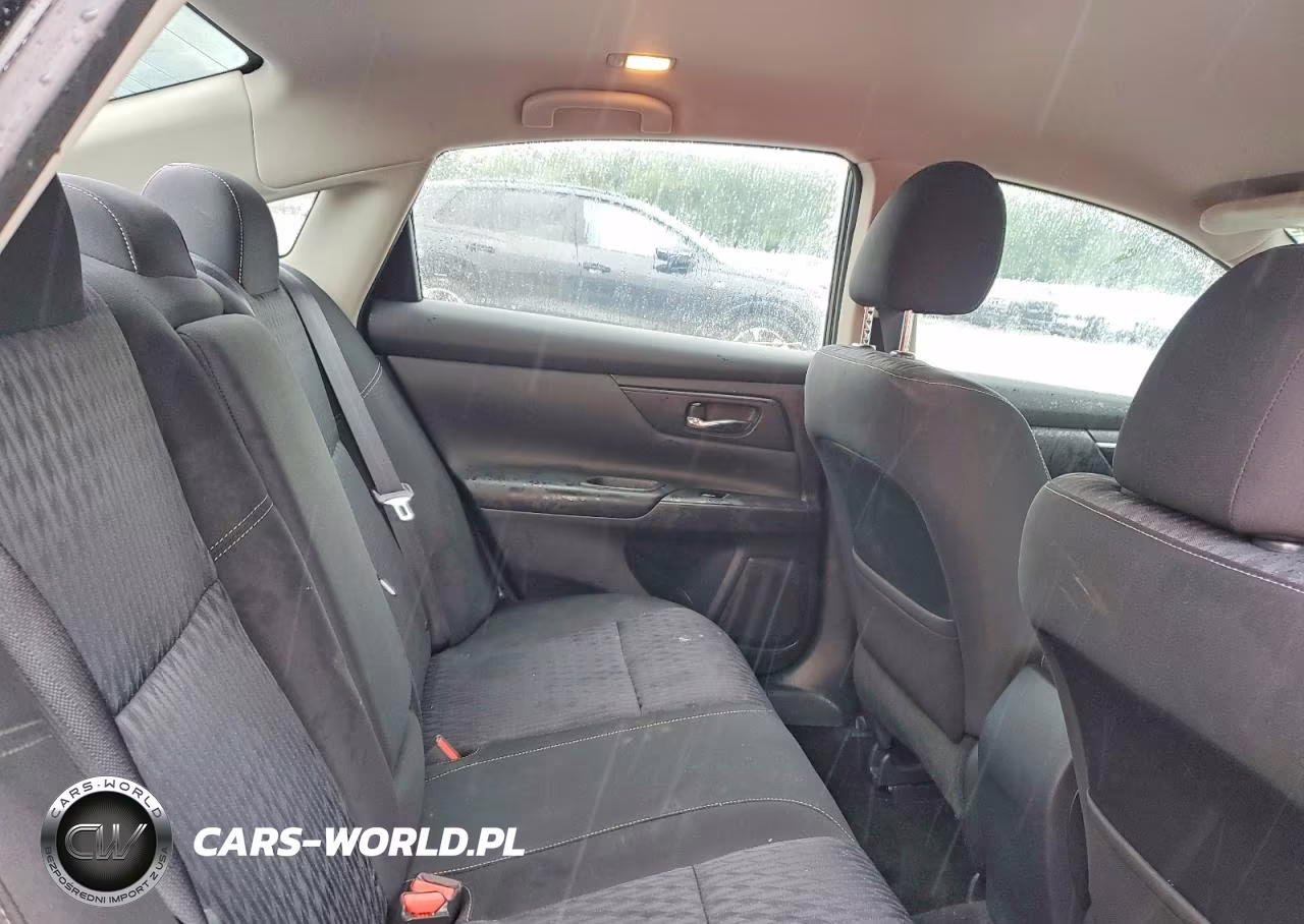 2018 Nissan Altima 2.5 S VIN:1N4AL3AP3JC271911 - 10
