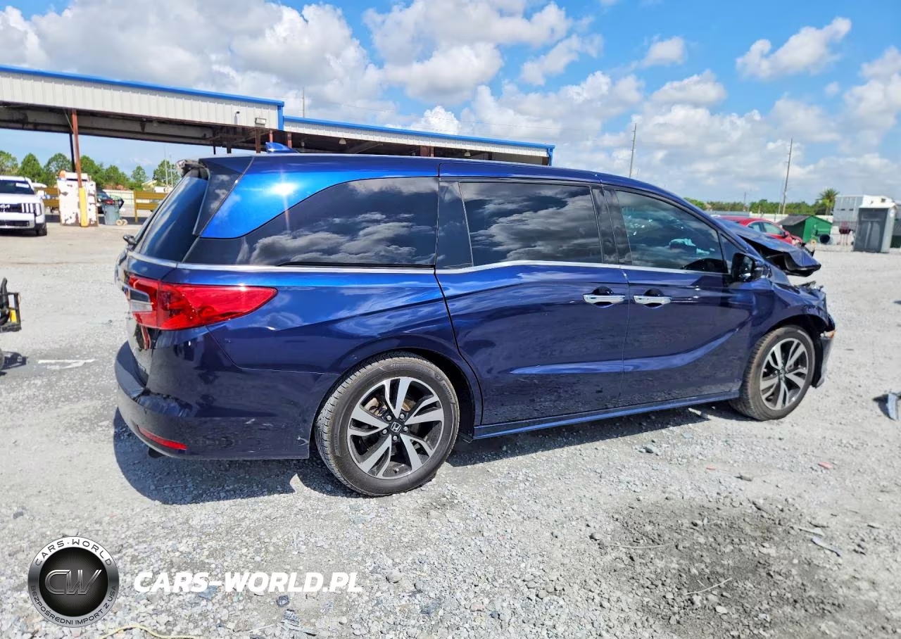 2020 Honda Odyssey Elite VIN:5FNRL6H97LB039887 - 3
