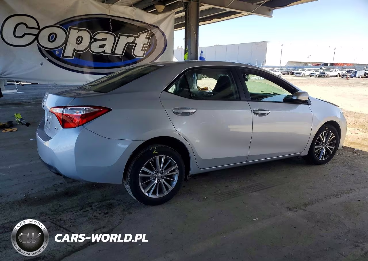2014 Toyota Corolla Le Plus VIN:5YFBURHE3EP086290 - 3