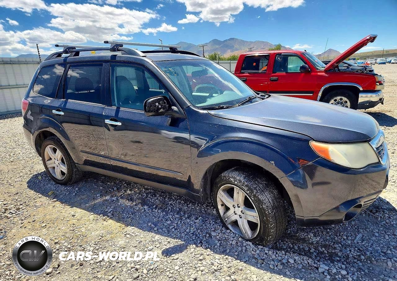 2010 Subaru Forester 2.5X Premium VIN:JF2SH6CC7AH784739 - 4