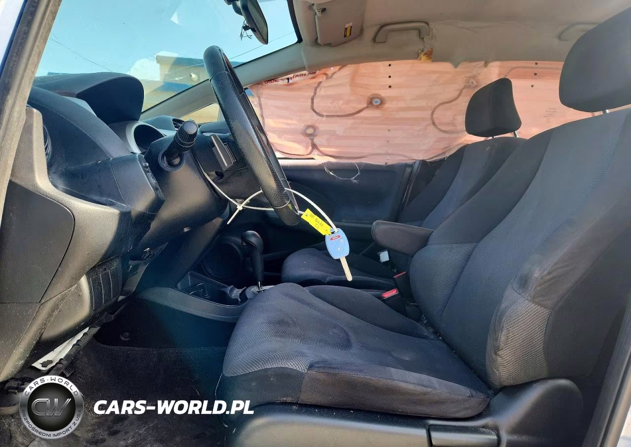 2010 Honda Fit Sport VIN:JHMGE8H45AC006820 - 7