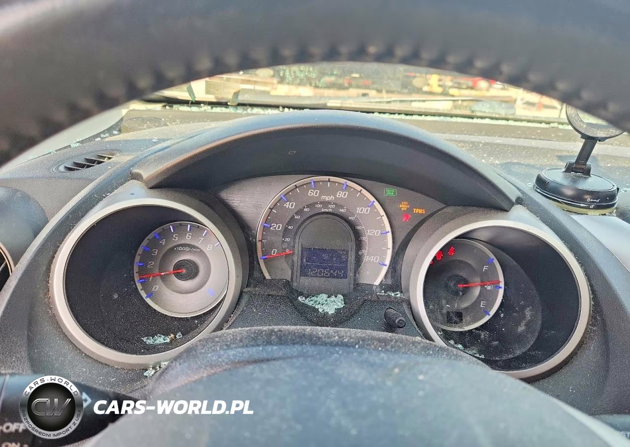 2010 Honda Fit Sport VIN:JHMGE8H45AC006820 - 9