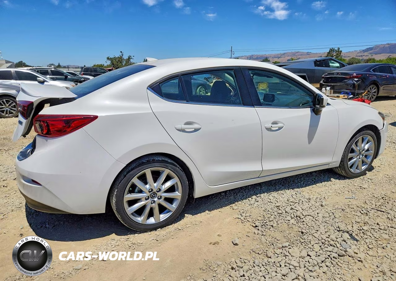 2017 Mazda 3 Touring VIN:3MZBN1V75HM123627 - 3